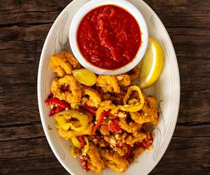 Calamari and Sauce